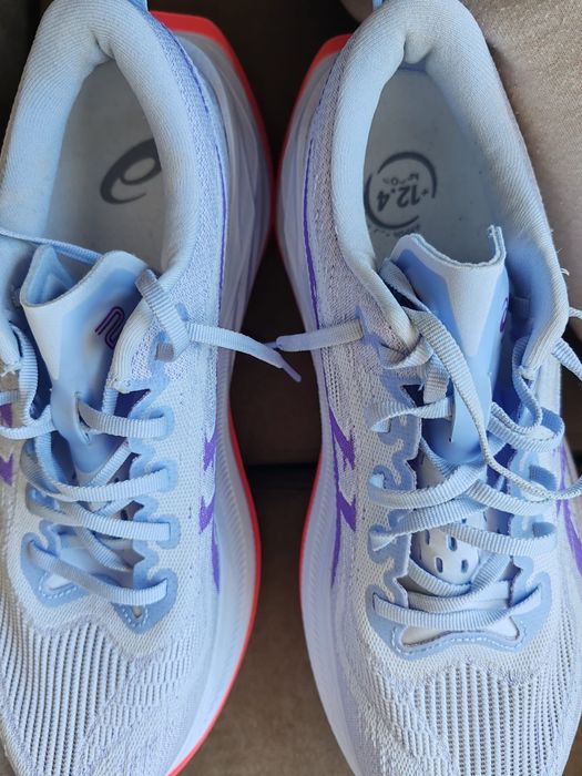 Vand Asics Superblast 2