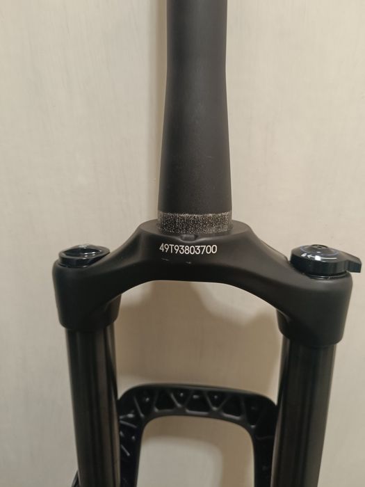 Въздушна вилка Rockshox Recon 27.5 цола