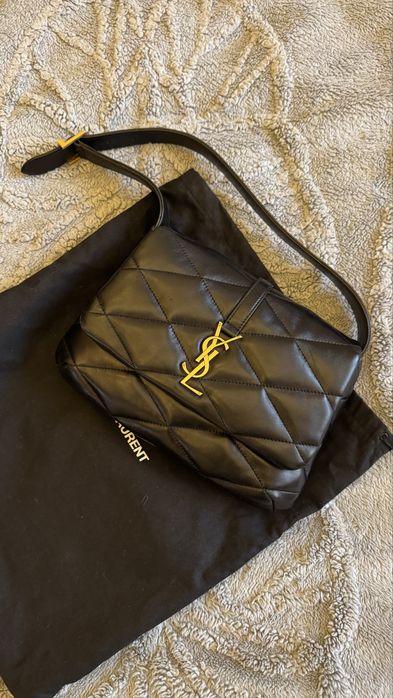 Saint Laurent (YSL) Loulou