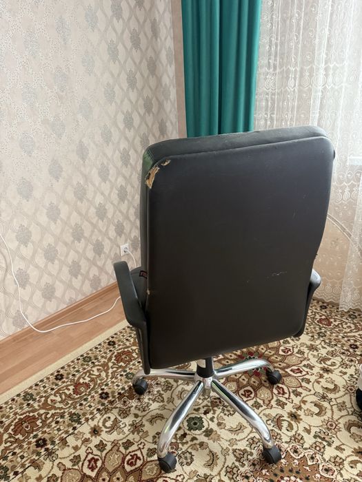 Кресло.  офисное