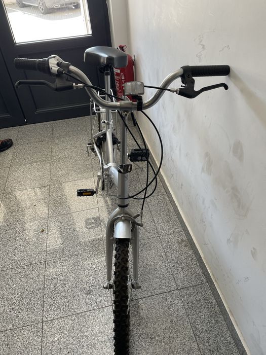 Bicicleta pliabila