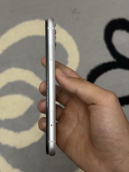 iPhone 11 64 gb white