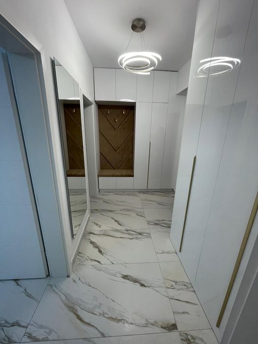 Garsoniera de inchiriat bloc nou