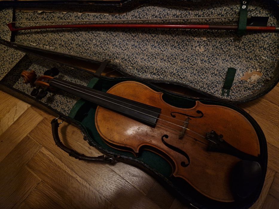 Цигулка Antonius Stradiuarius Cremonensis Faciebat anno 1712