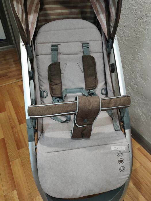 Продам прогулочную коляску