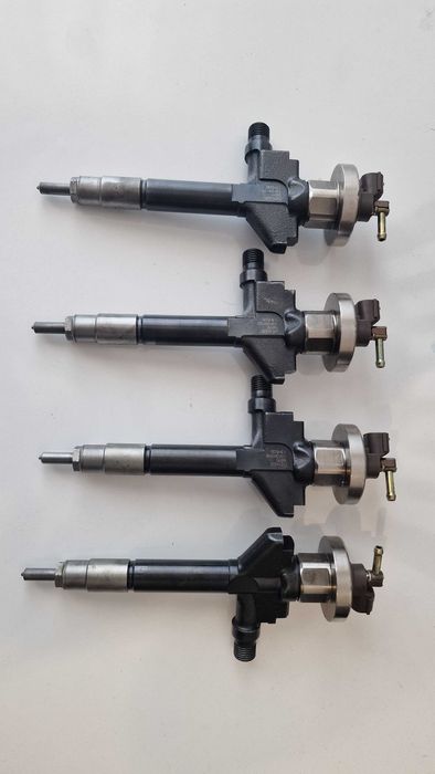 Дизел дюза дюзи мазда 6 Mazda Mazda6 MPV 2.0 DI Denso 13H50A 13H50B