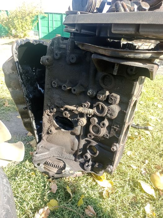 Продам запчасти Двигателя RF