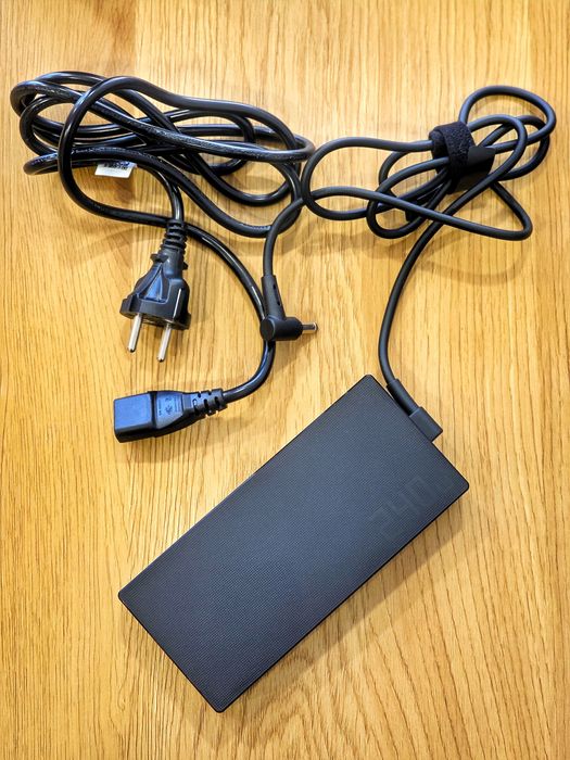 Incarcator Laptop ASUS 240 w original