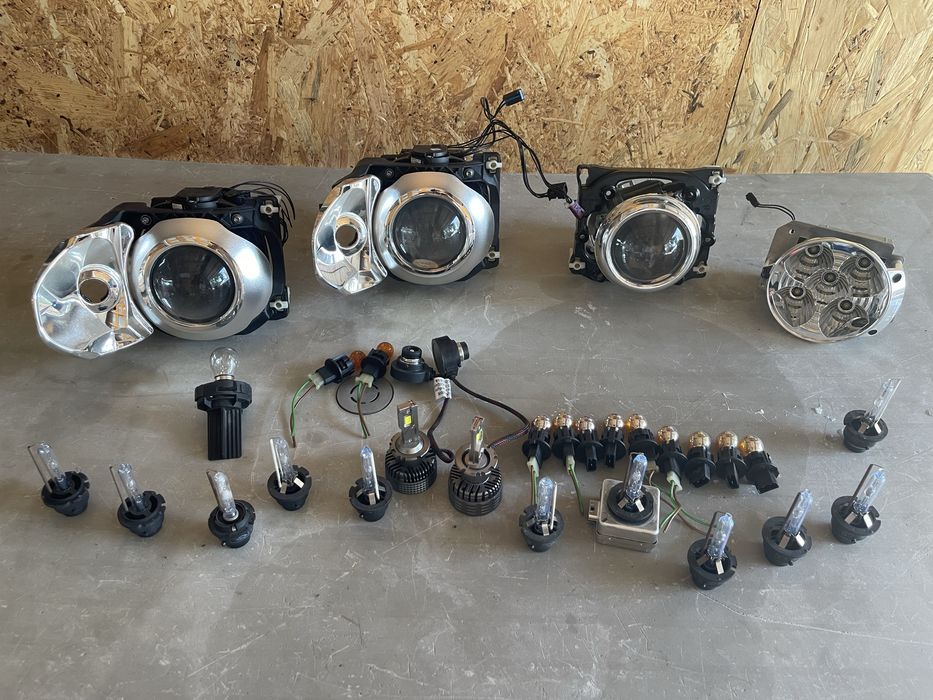 Lupă / Proiector Far Bi-Xenon Hella OEM -Audi A8 (⁠1YL 158695-01⁠) Modul Balast LED DRL Far Audi A8