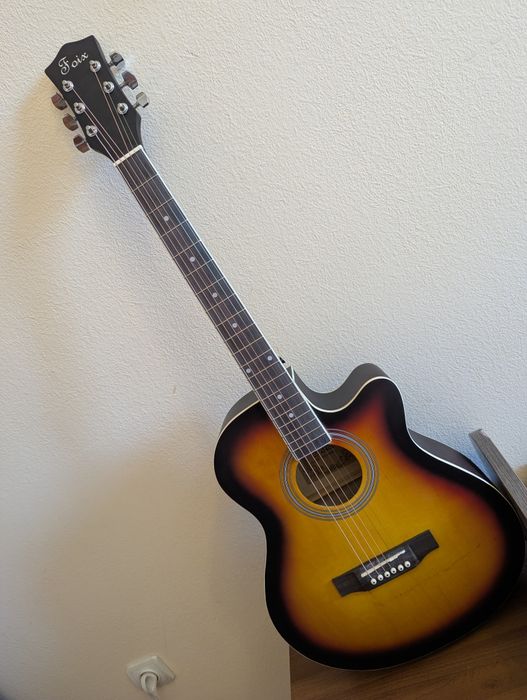 Гитара акустическая