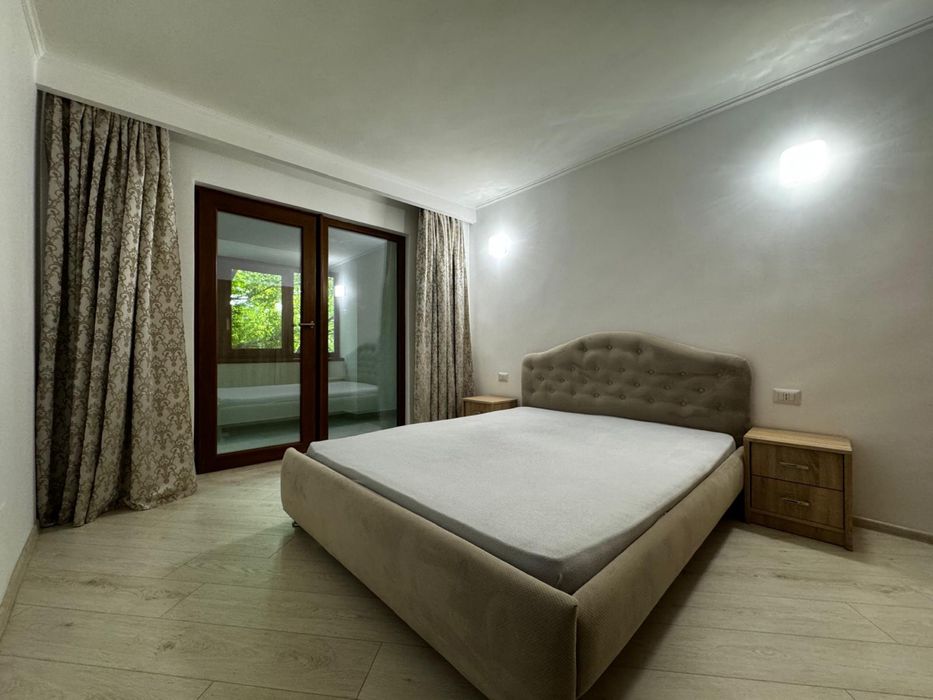 Apartament 3 camere de închiriat