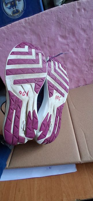 Adidasi Skechers mărimea 41