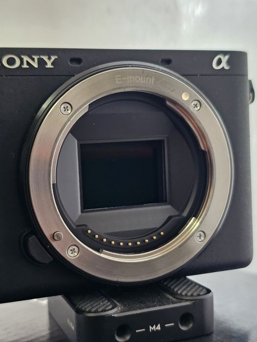 Sony 6700 yangidek 1300$