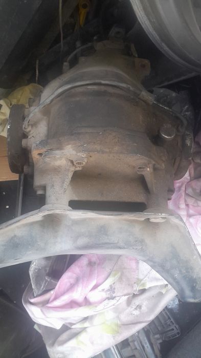 Продам редуктор 3.69 снял с мерседес  w140