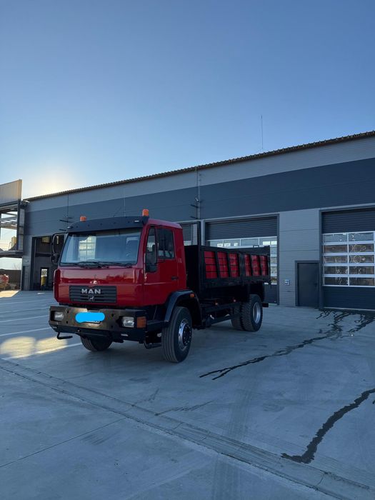 Camion basculabil