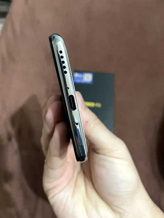 POCO F3 256 xolati yaxshi