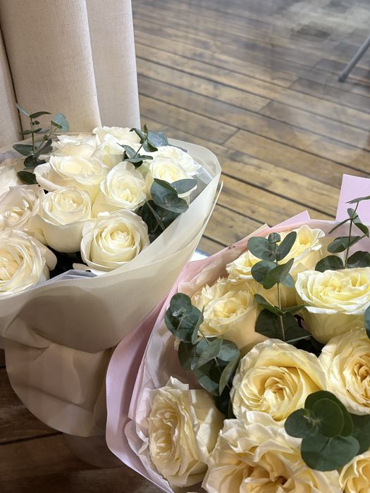 Продаю 2 букета