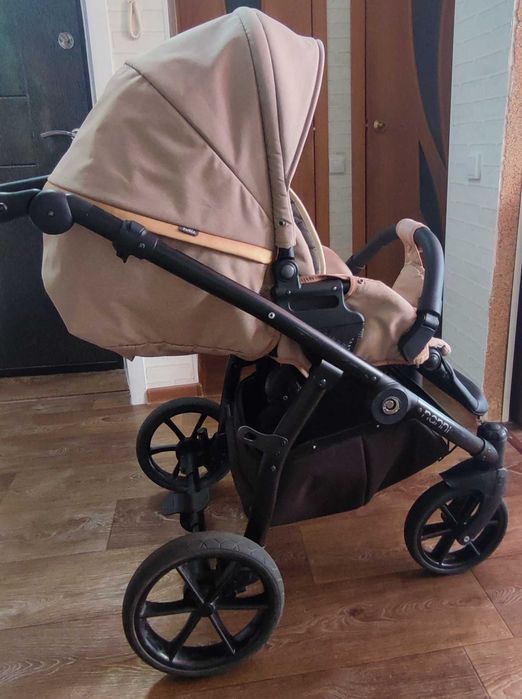 Продам коляску Tutis Nanny 2022