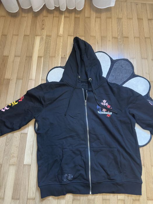 Zip up Chrome hearts M