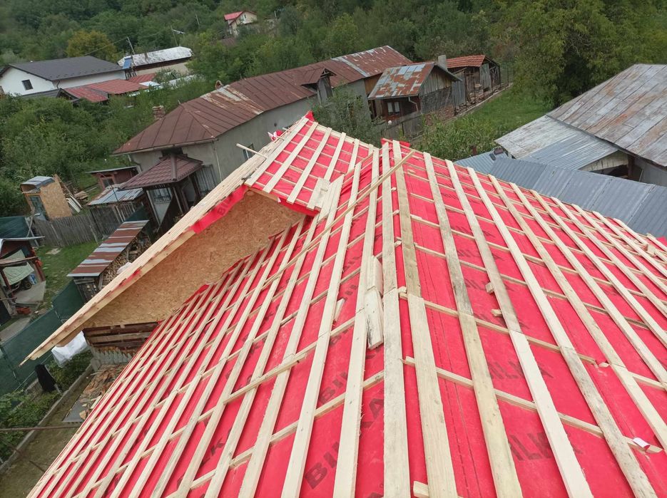 EXECUTAM URMĂTOARELE SERVICI


1. Reparatii Acoperis,
2. Montaj orice