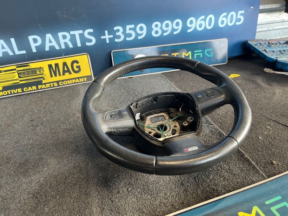 Оригинален волан за Ауди Audi 8P0419091 A3 Q5 F1 пера ном 106
