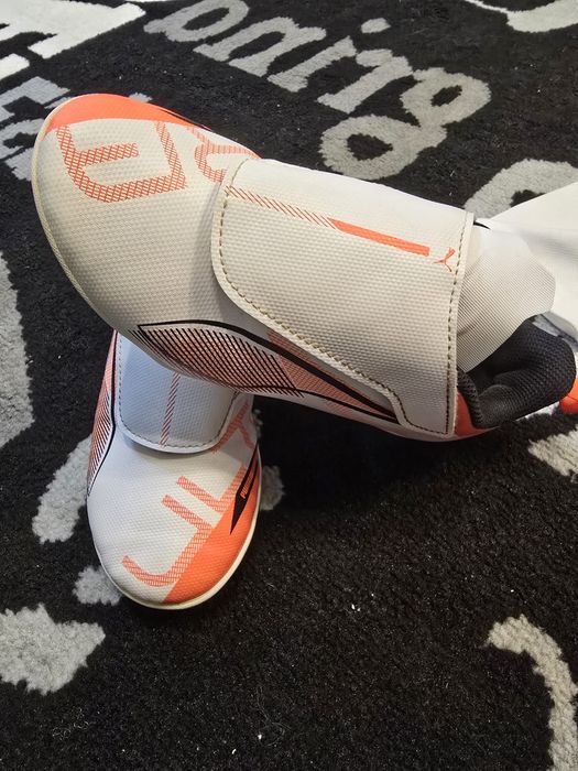 Ghete fotbal Puma copii mărimea 31 – stare foarte bună