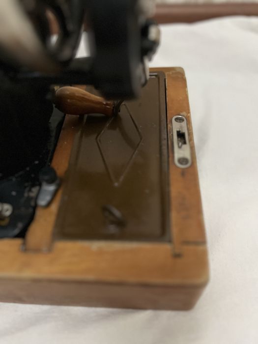 Швейная машина срочно