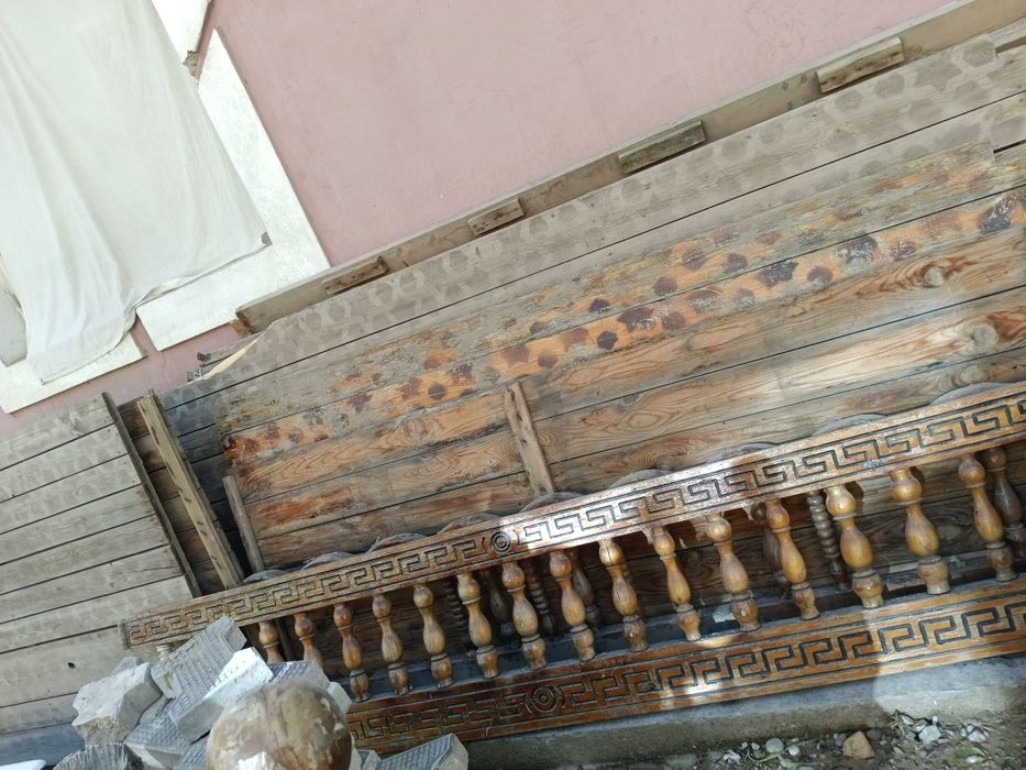 Тапчан сотилади холати уртача хали ишлатса болади