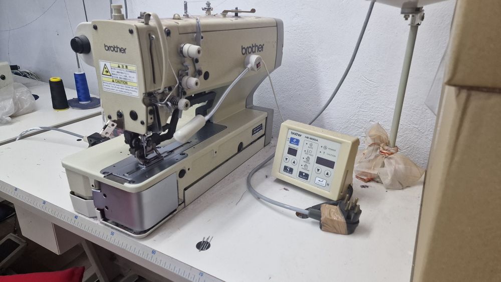 Masini de cusut , butonat , surfilat