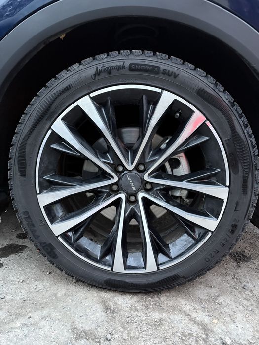 Продам оригинал титанку с резиной