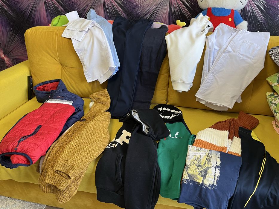 Продам .Вещи на мальчика.