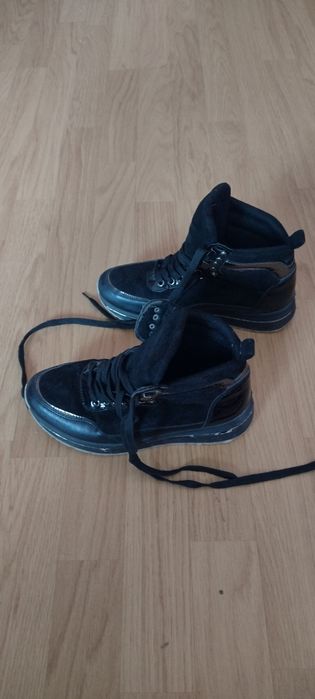 Дамски маратонки