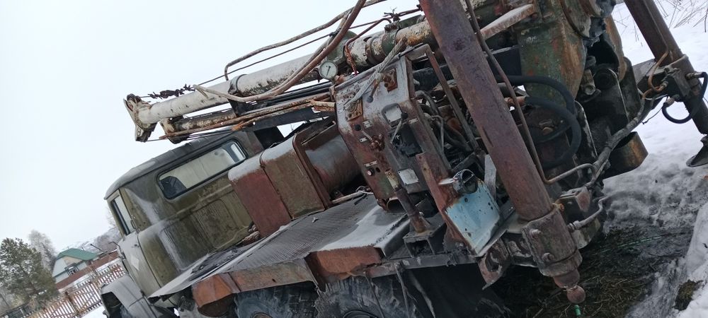 Продам ЗиЛ 131 Буровая Установка