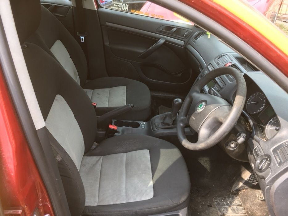 Dezmembrez Octavia 2 1.9 / 1.6  TDI 2005-2012