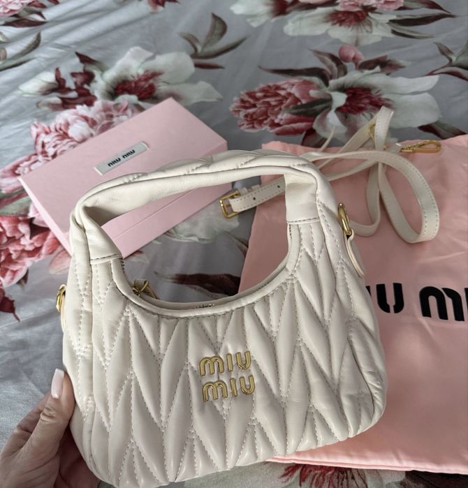 Geanta Miu Miu bej