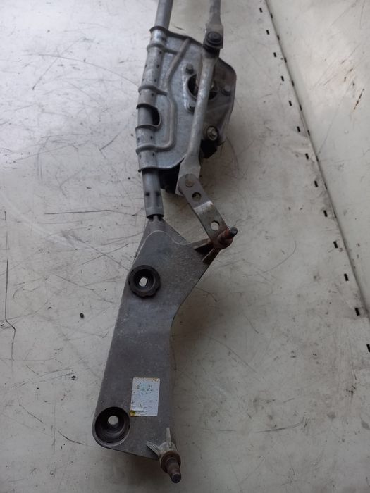 Механизъм чистачки Mercedes W164