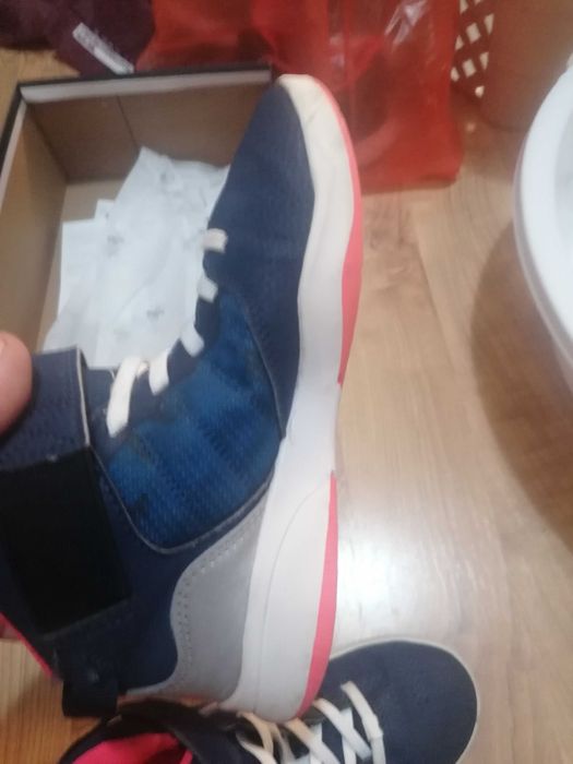 Маратонки за момиче