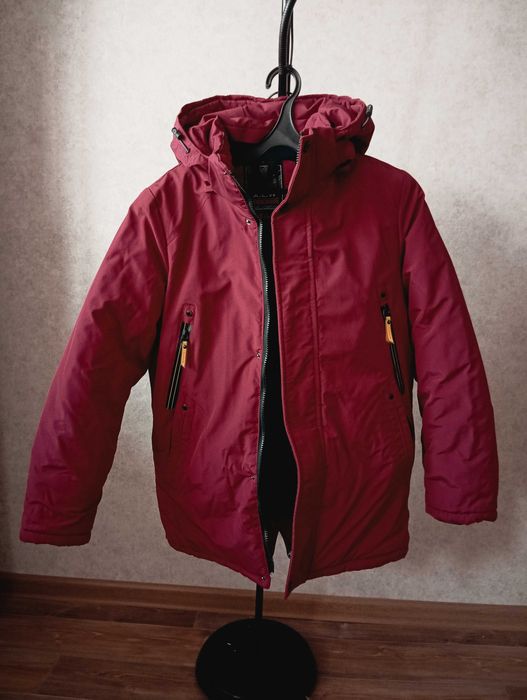 Продам зимнюю куртку