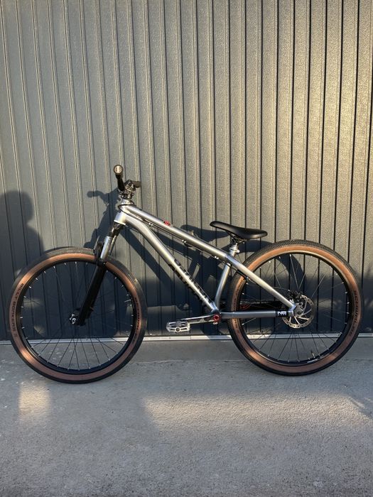 Bicicleta Dirt jumper NS Decade v2