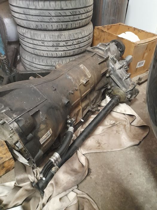 Автоматична  скоростна  кутия  за  БМВ Х5 3.0.231 к.с. заедно със разд