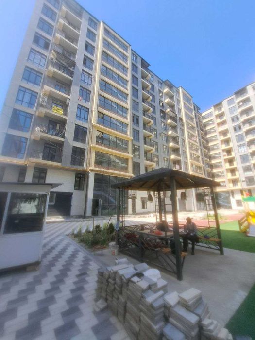 Яккасарой 9 этаж - 99 кв.