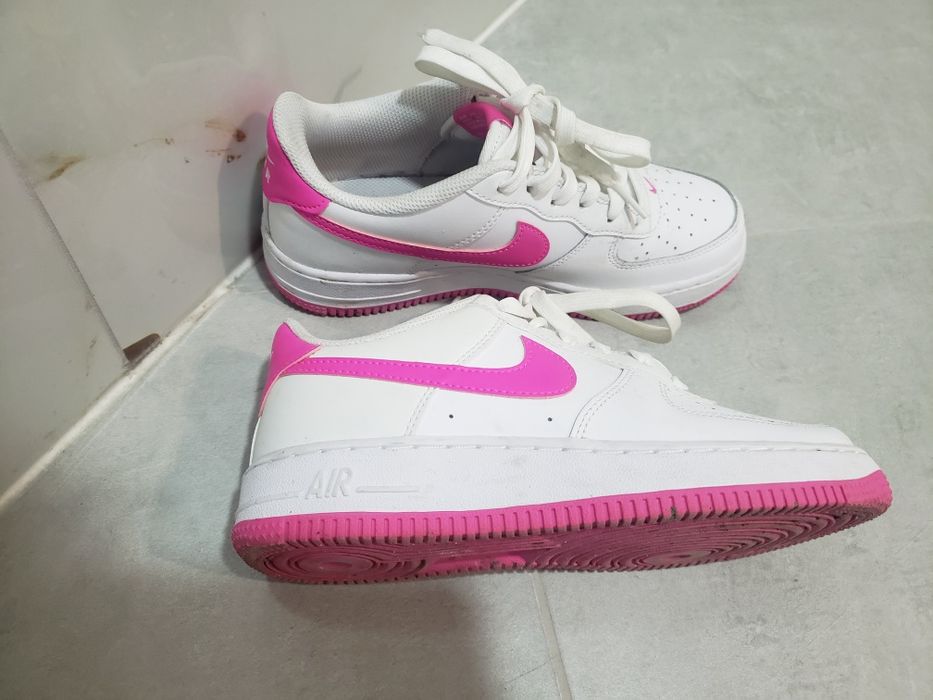 Маратонки Nike 36