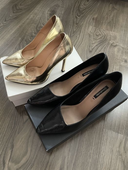 Продам пару туфель