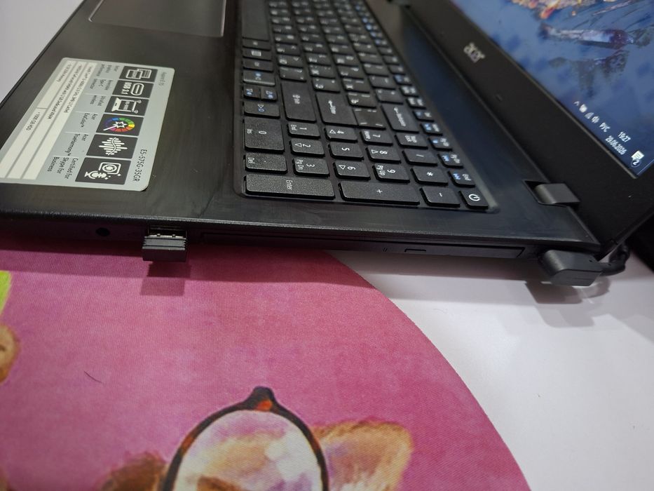 Ноутбук acer E5-575G-35GR + сумка в комплекте