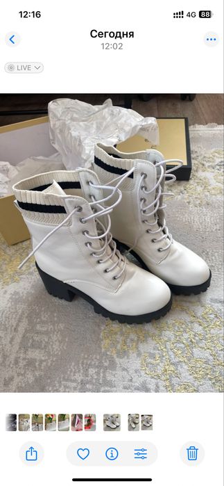 Ботинки женские,белые,красивые