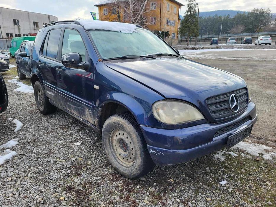 Mercedes-Benz ML W163 , Мерцедес МЛ на части!
Февруари 1999