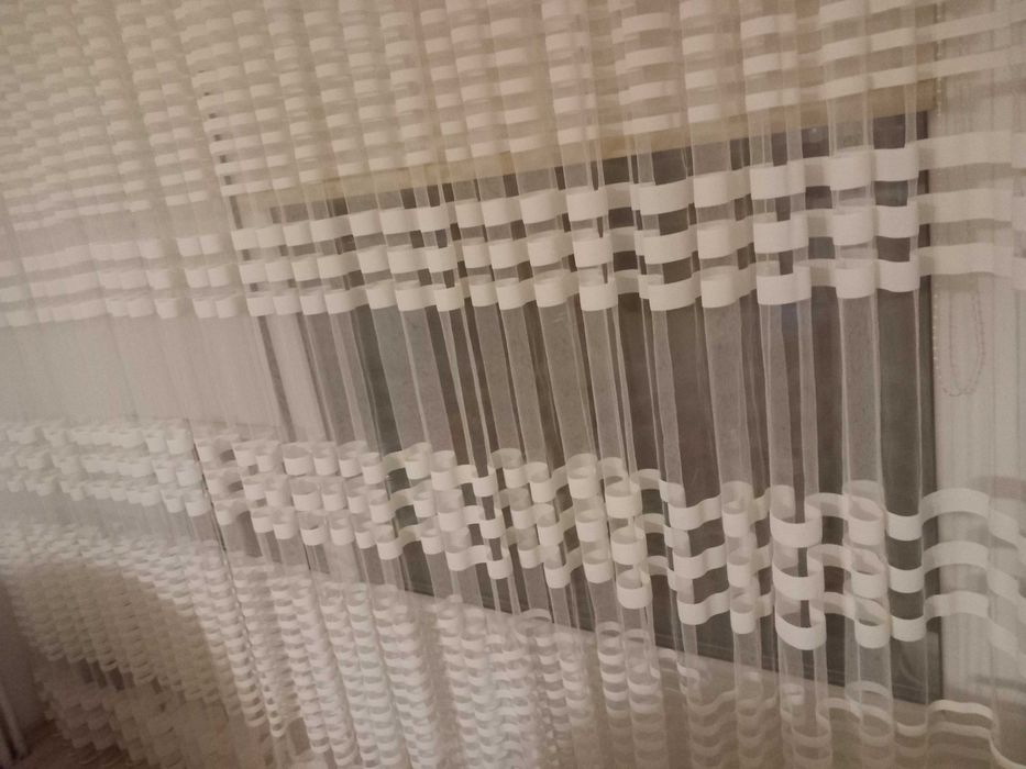 Продава завеси два броя