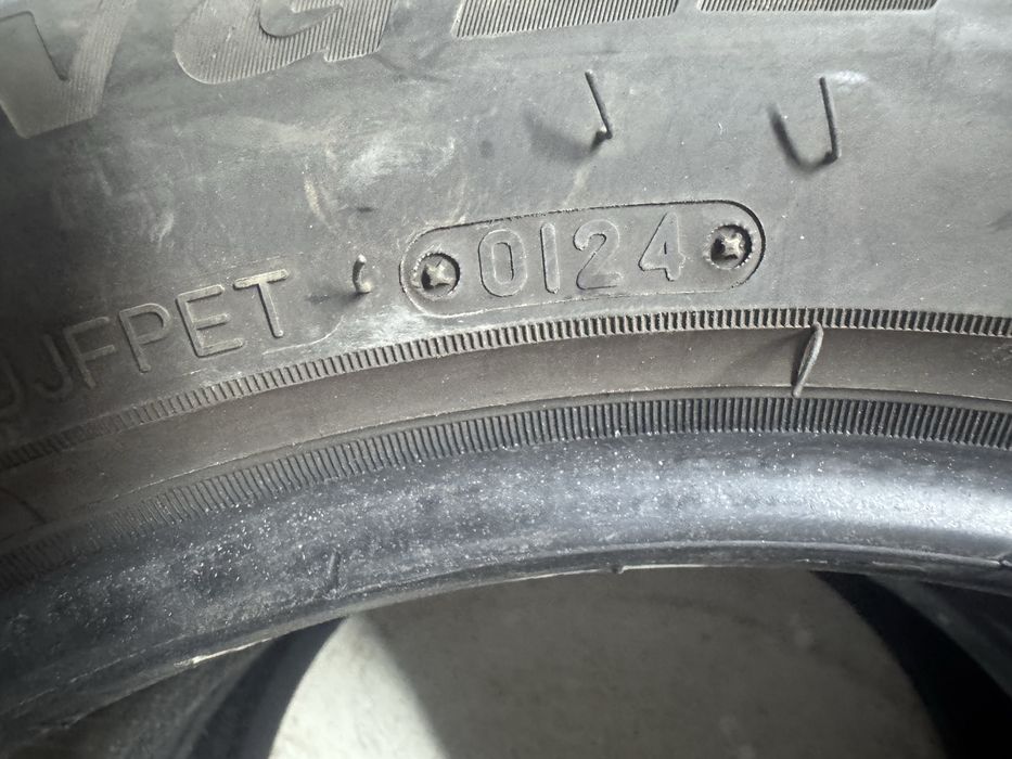 Продам шины 215/55/17