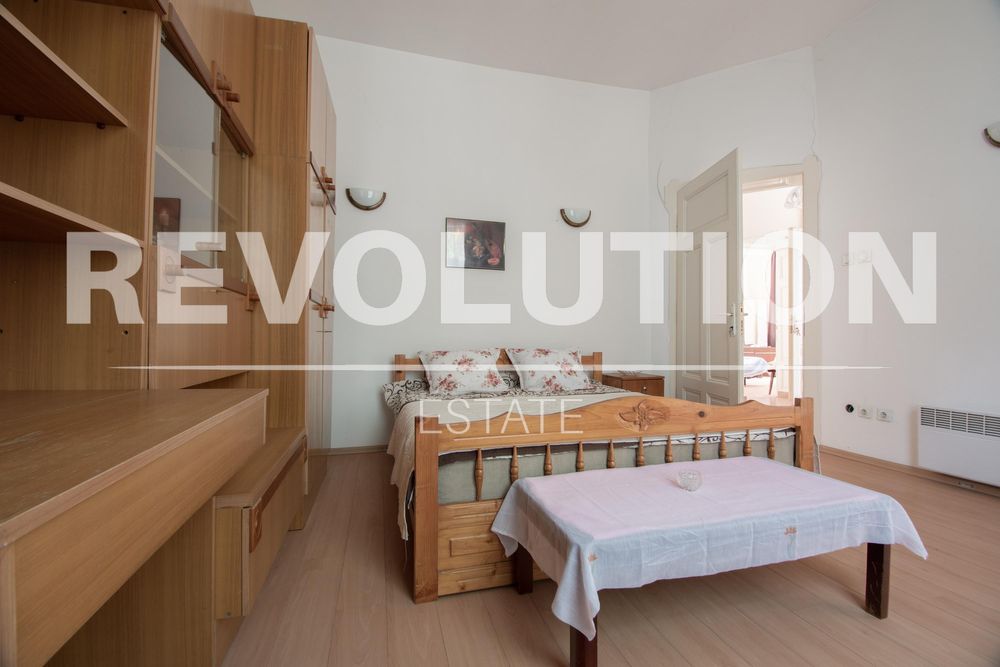 Дава се под наем Тристаен апартамент в София, Център - 106 кв.м за 750 € - Снимка #4