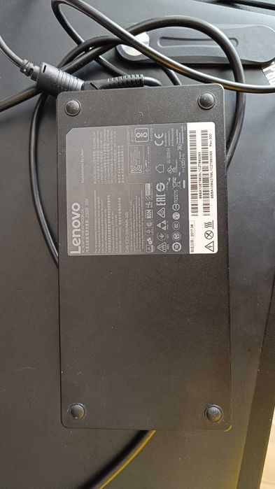 Lenovo ThinkPad P52 | i7-8750H | 48GB RAM | Quadro P1000 | 1.25TB SSD